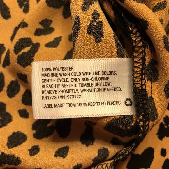 Ava & Viv Cheetah Print top - Picture 3 of 4